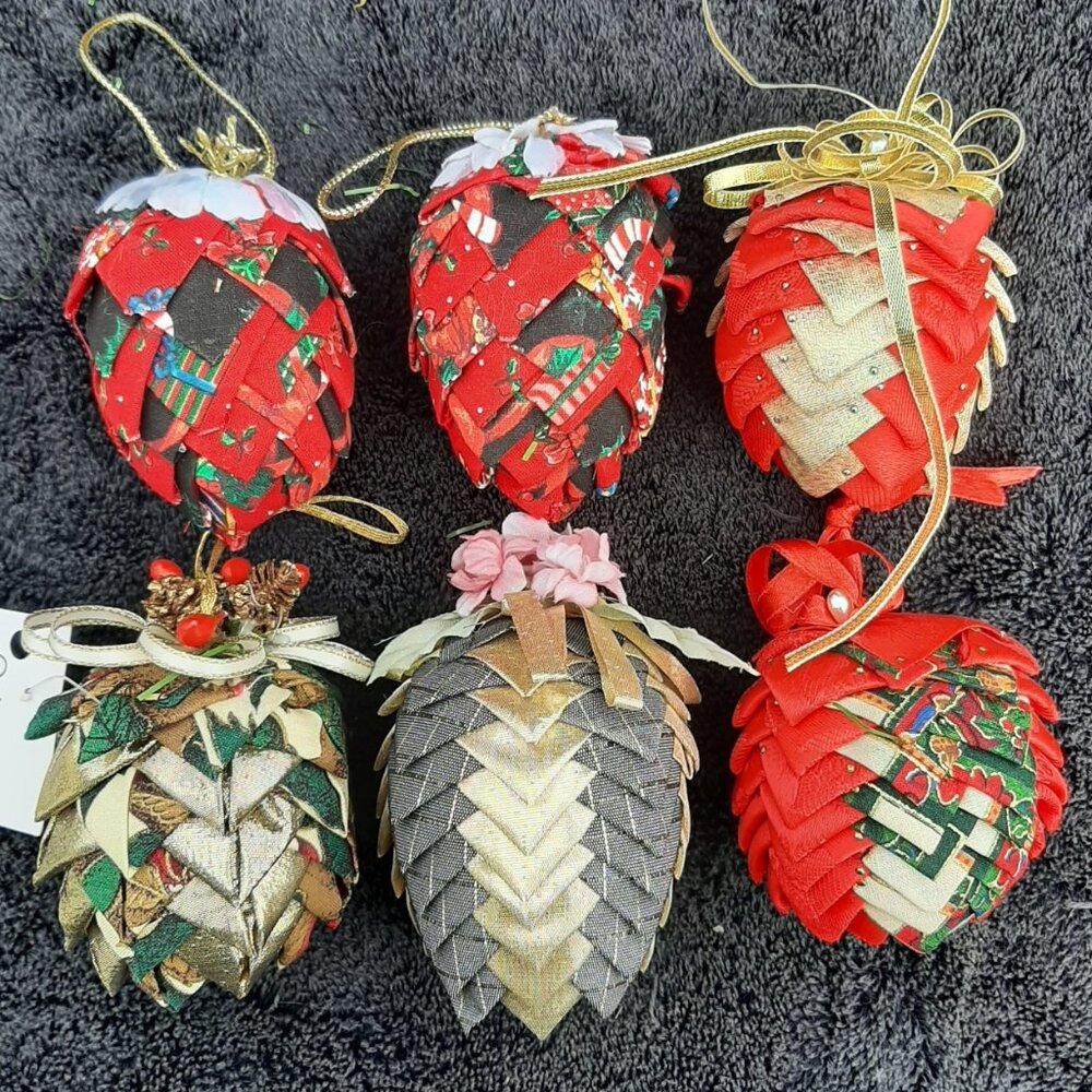 Set Of 6 Handmade Folded Fabric Pine Cone Ornaments Holiday Decor Red Gold Green